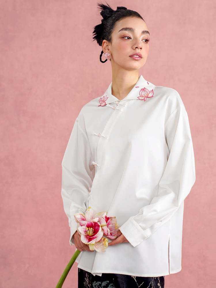 Lotus Flower Embroidery Chinese Blouse