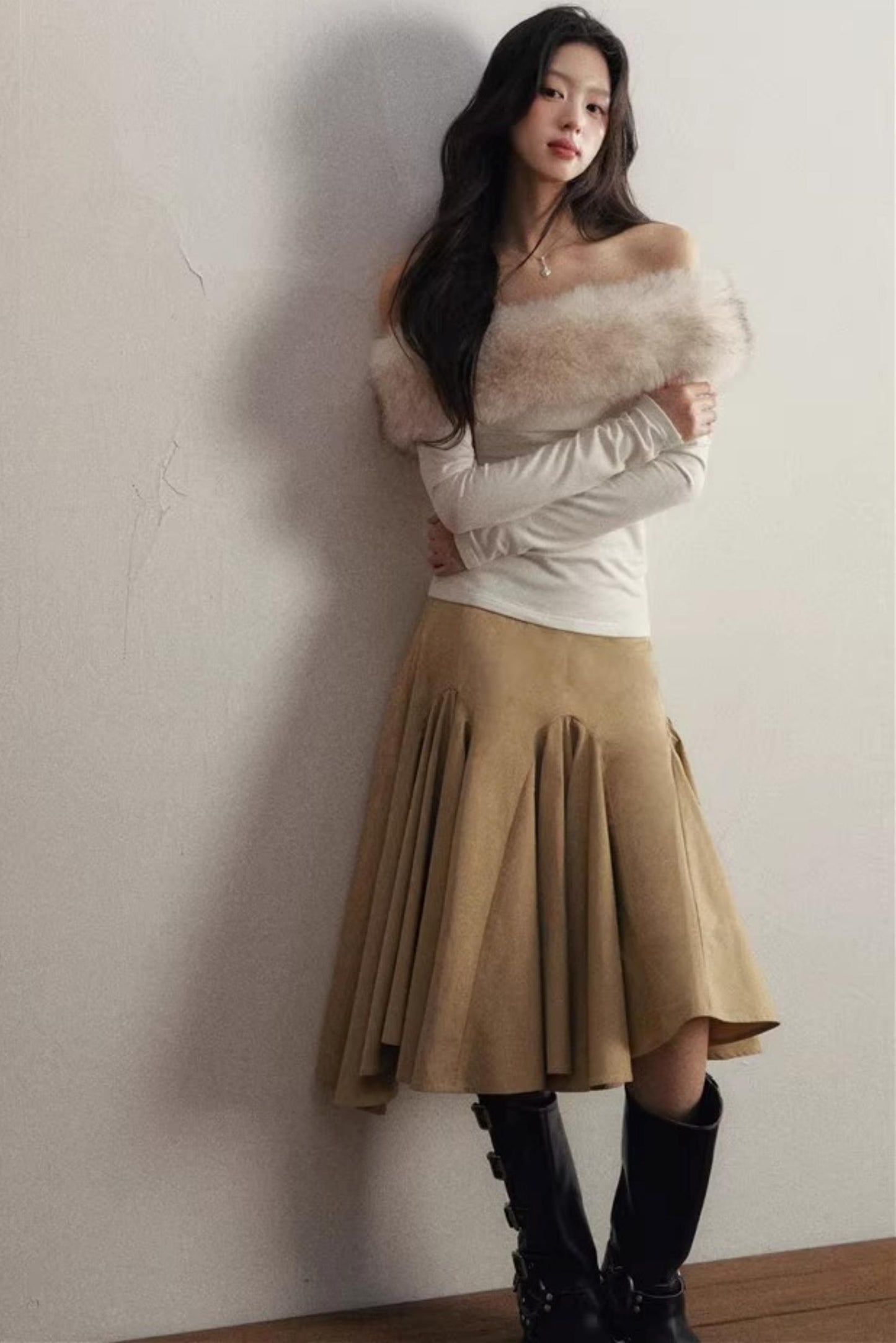 Slanted Edge Irregular Skirt