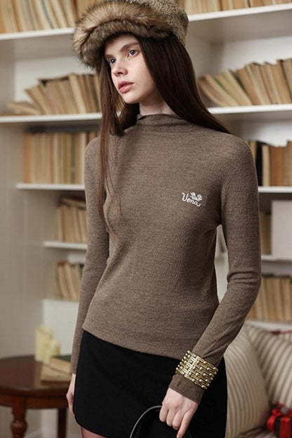 Letter Embroidery Turtleneck Knitwear