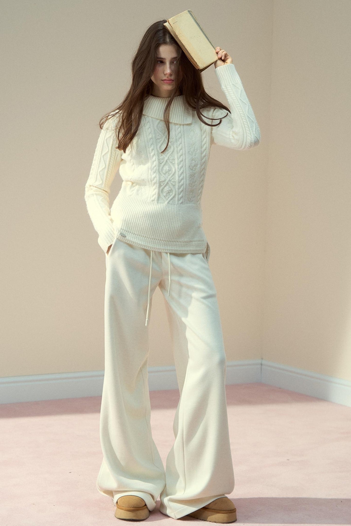 Feminine Line Vintage Knit Top