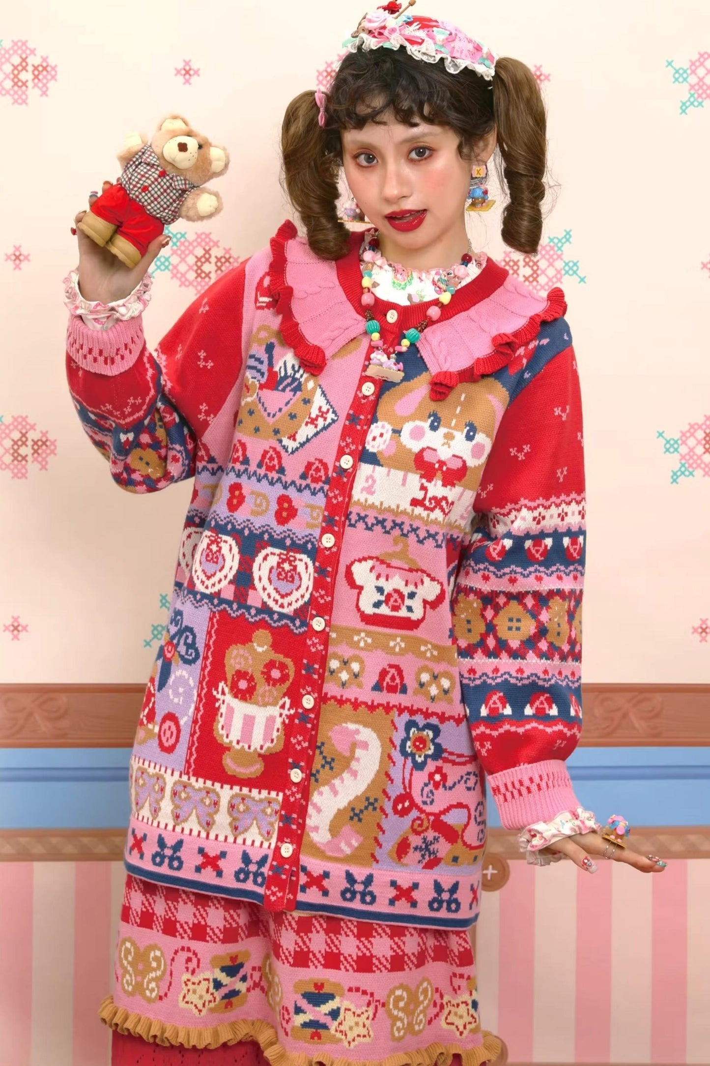 Rot-Marineblaue Jacquard-Strickjacke