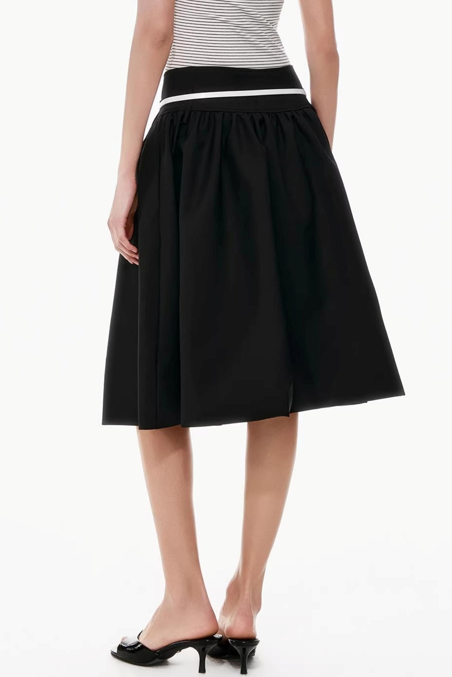 Two-Tone Pleated Puffy Skirt