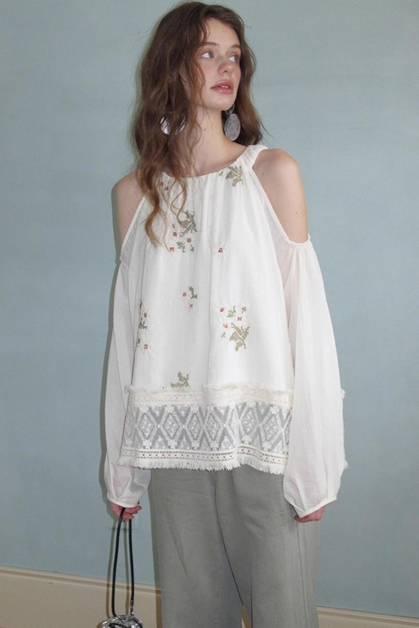 Neoclassical Embroidery Off-the-Shoulder Top