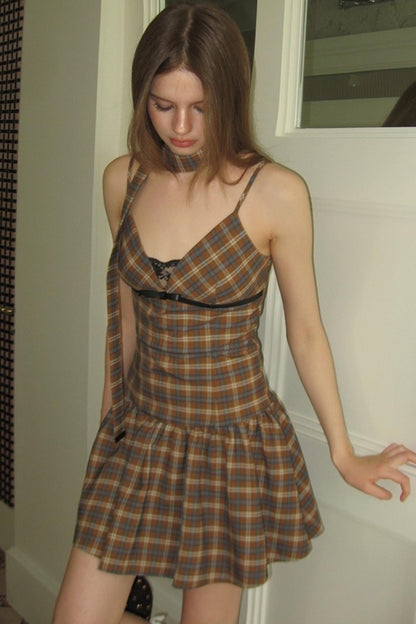 Uena Lace V-Neck Puffy Dress