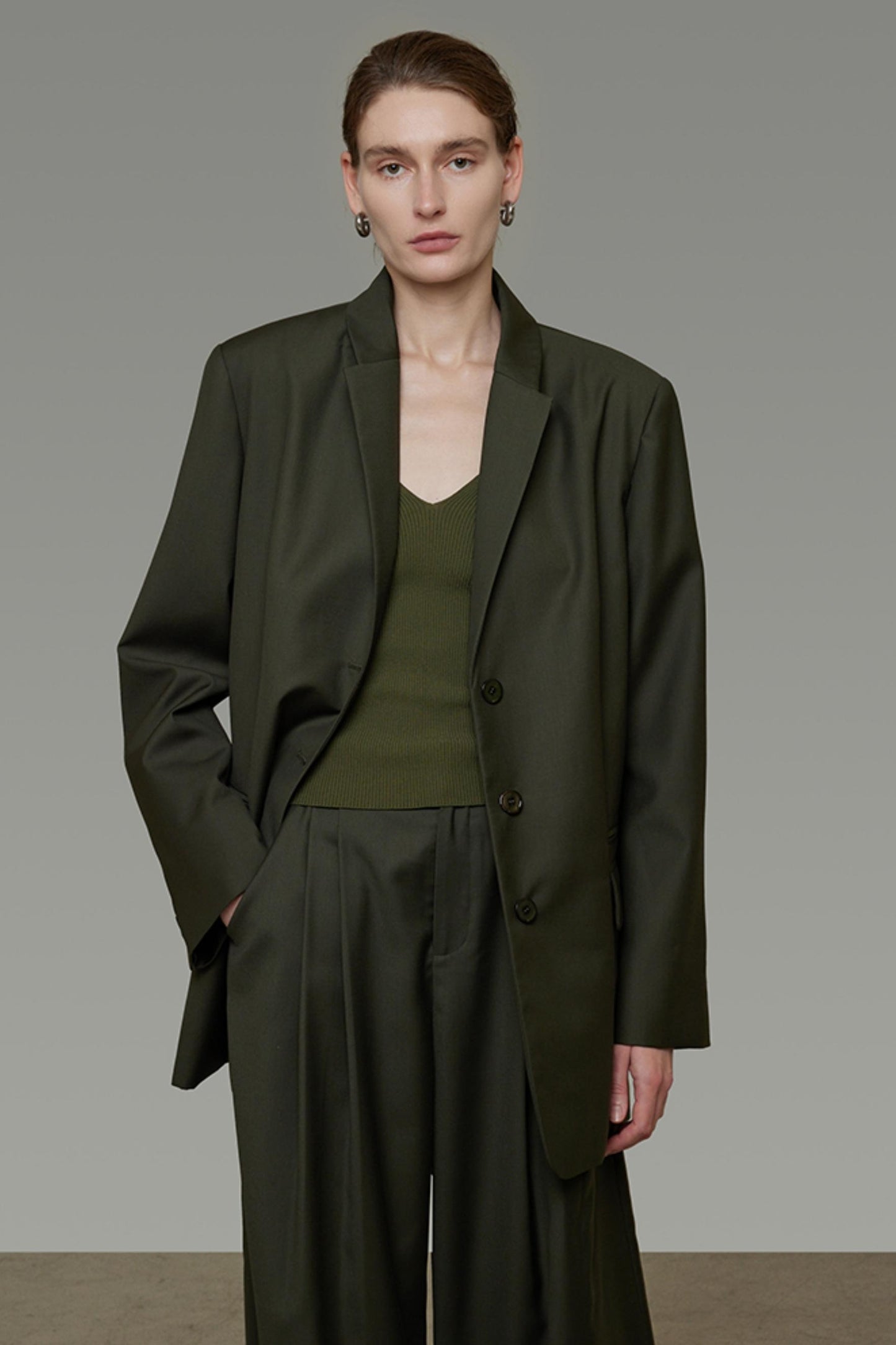 High-End Loose Pleated Coat Set-Up