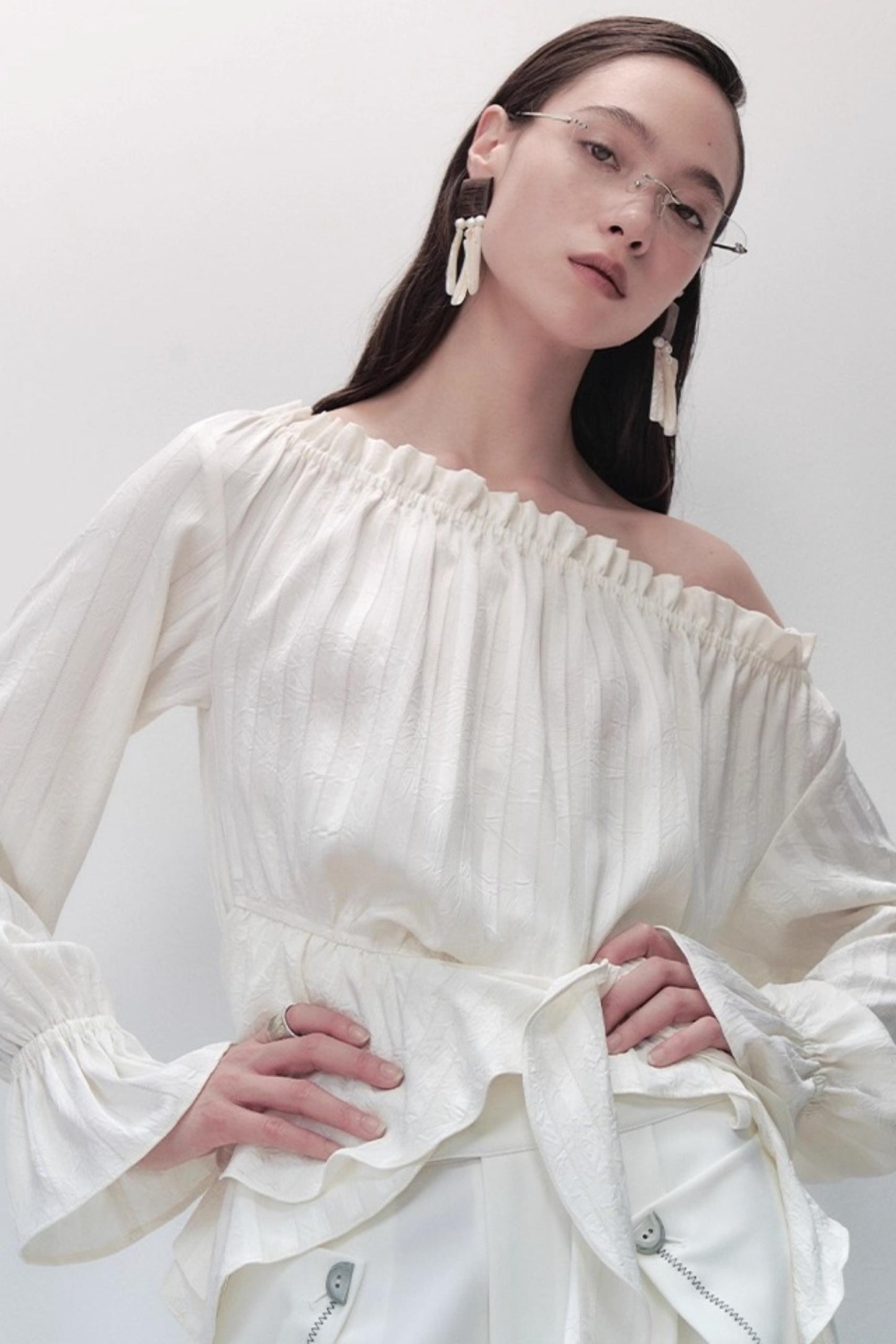 French Design One-Shoulder Ruffle Shirt