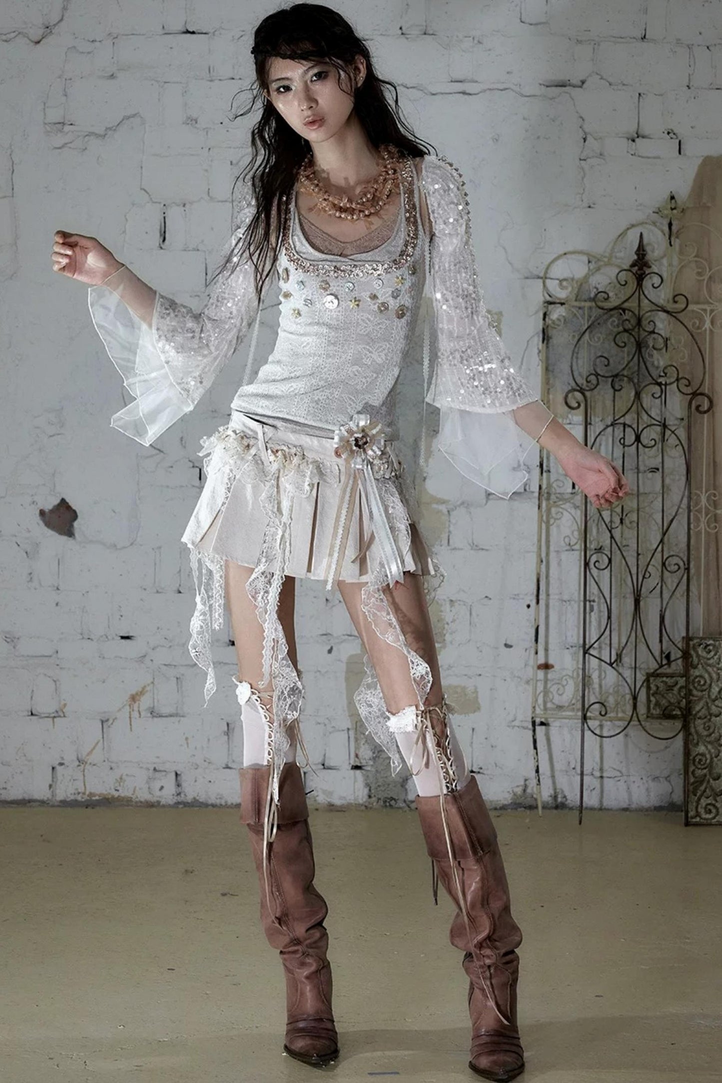 Baroque Lace Pleated Skirt
