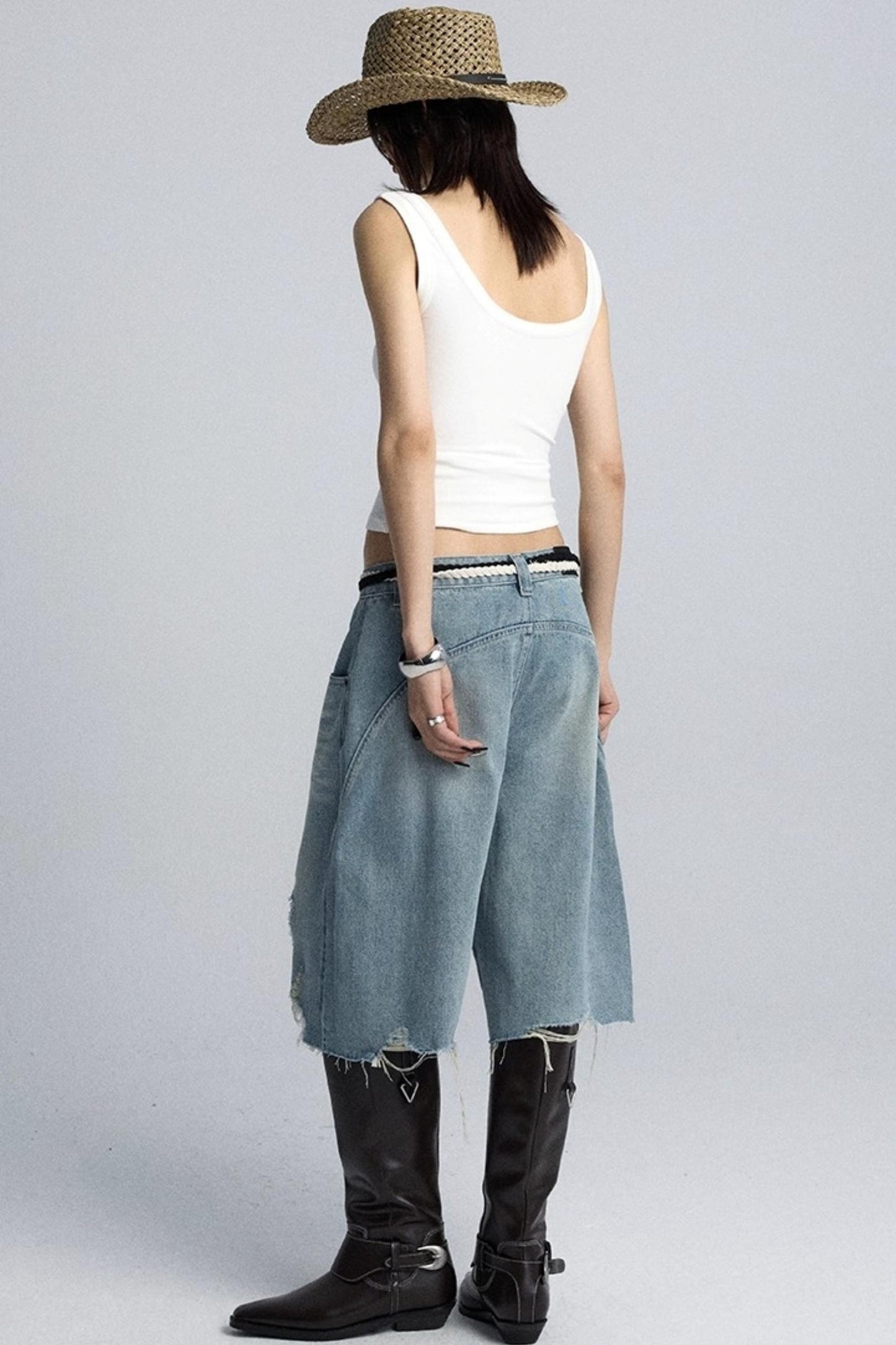 Black And White V-Neck Twisted Cut-Out Slim Vest