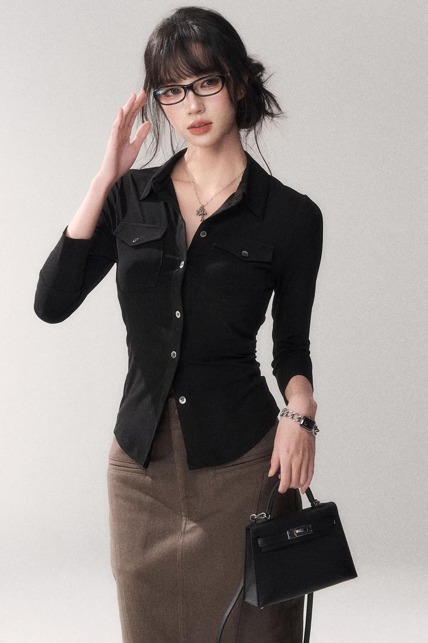 Mid-Sleeve Waist-Cinching Blouse