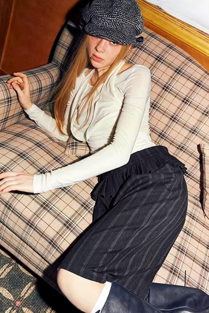 Gray Striped Six-Point Pants