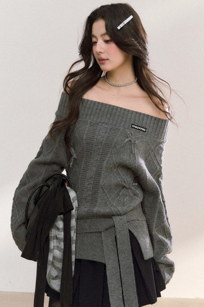 One-Shoulder Bow Knit Top