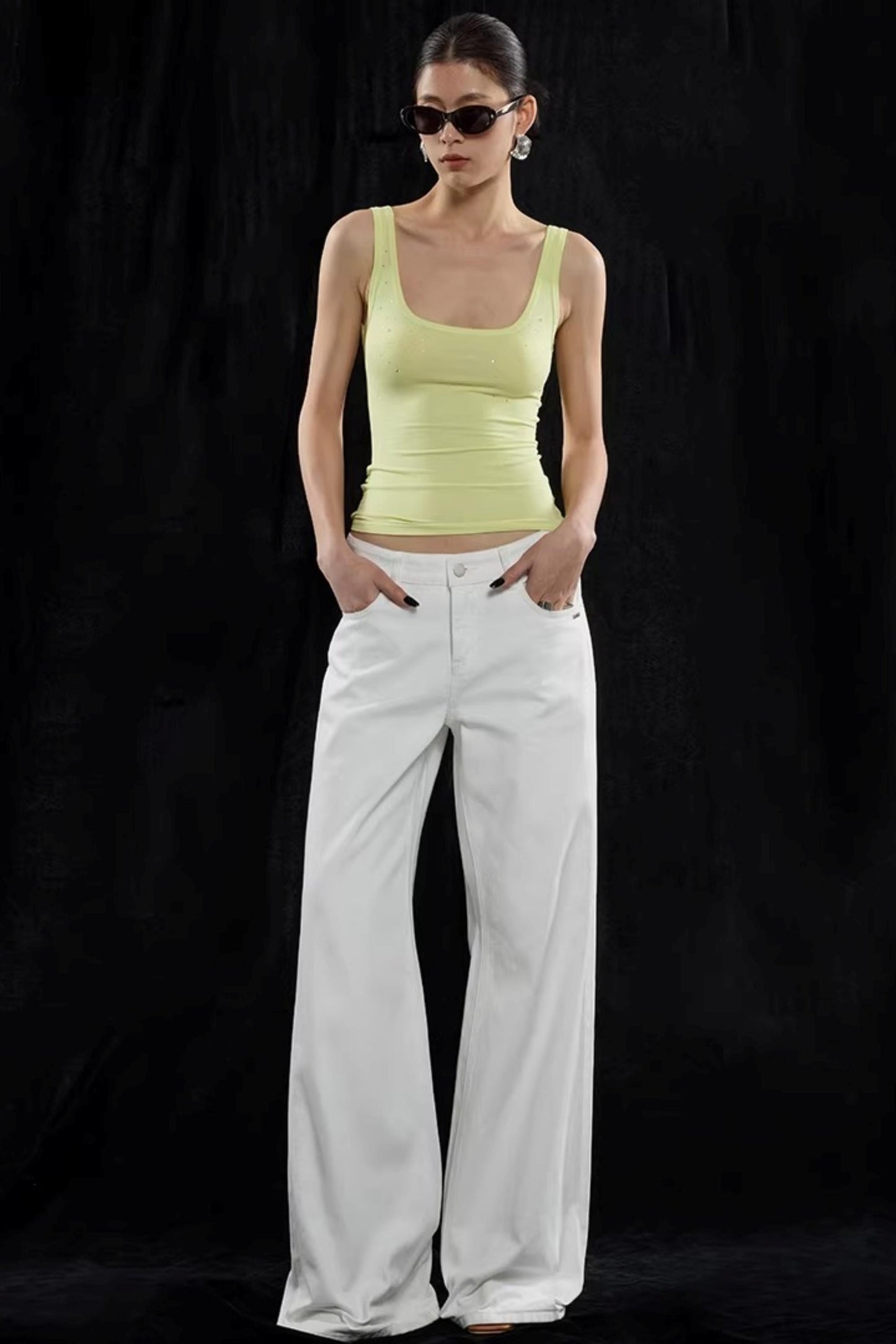 Weiße Mid-Waist Weite Hose
