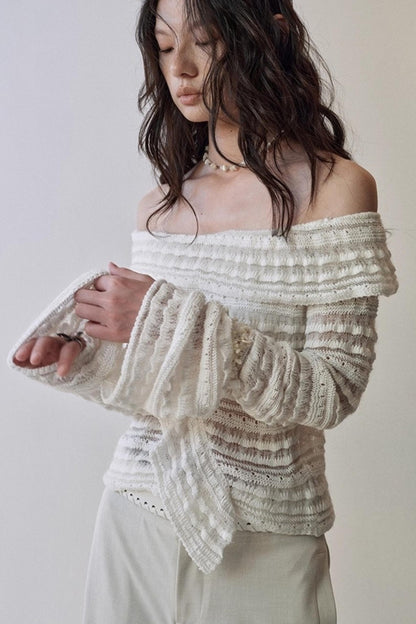 Clouds Knitted One-Shoulder Blouse