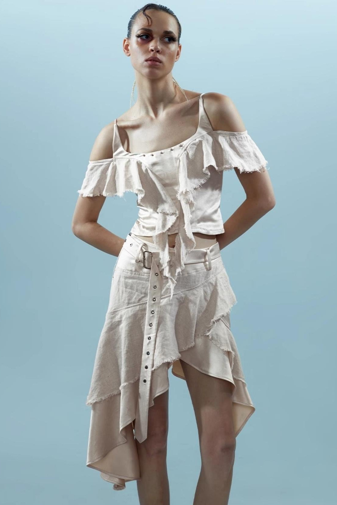 Spectacular Linen Skirt Set-Up