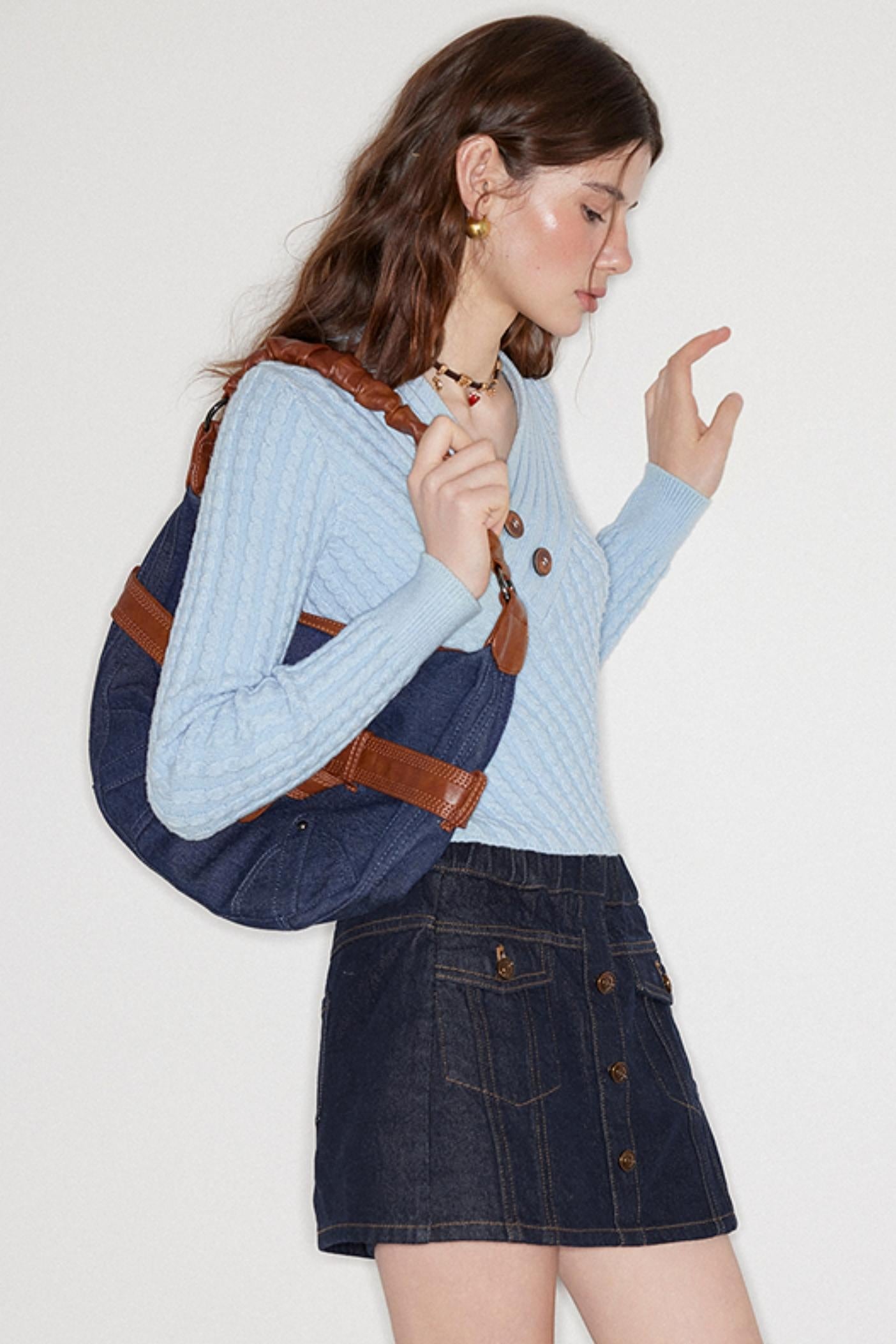 Twill Twist V-Neck Top