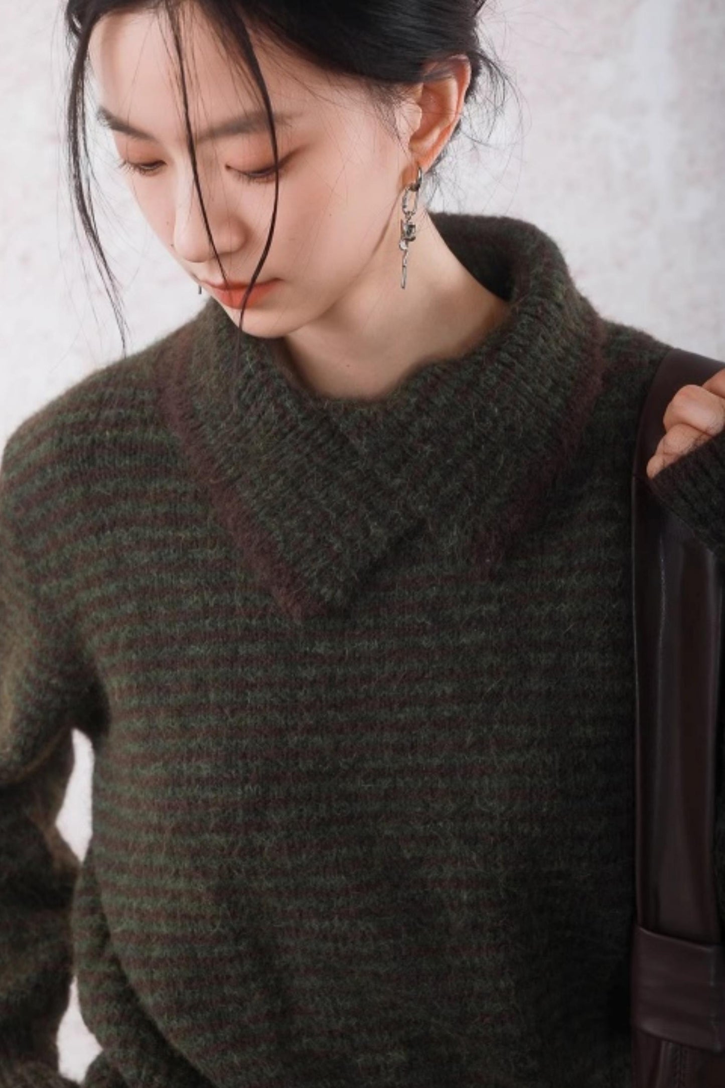 Ingko Vintage Lapel Sweater