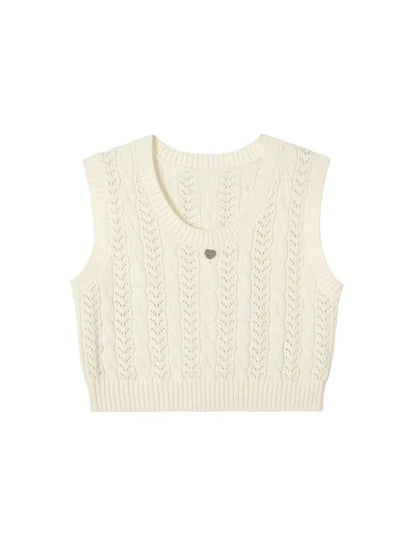 Solid color knit undershirt