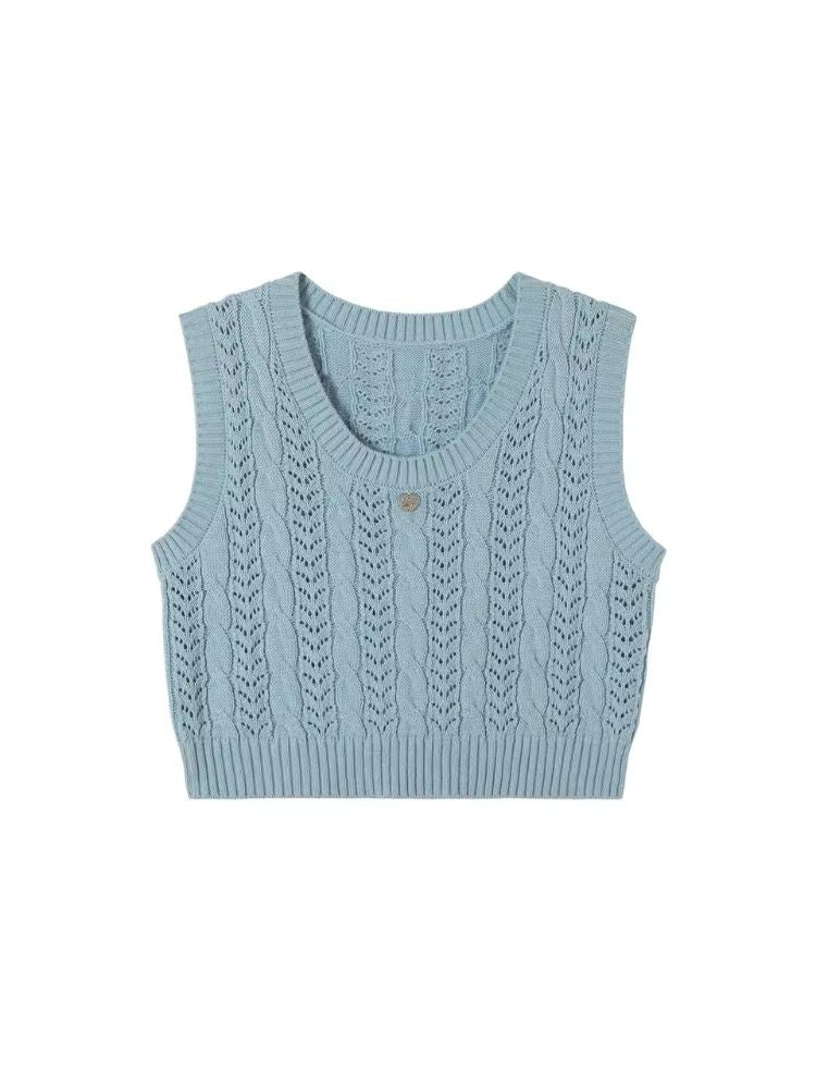 Solid color knit undershirt