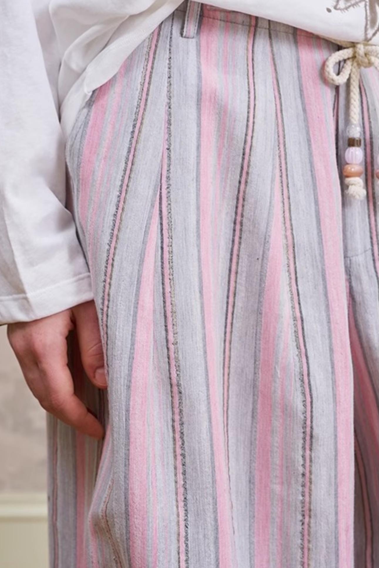 Simple Long Silhouette Pants