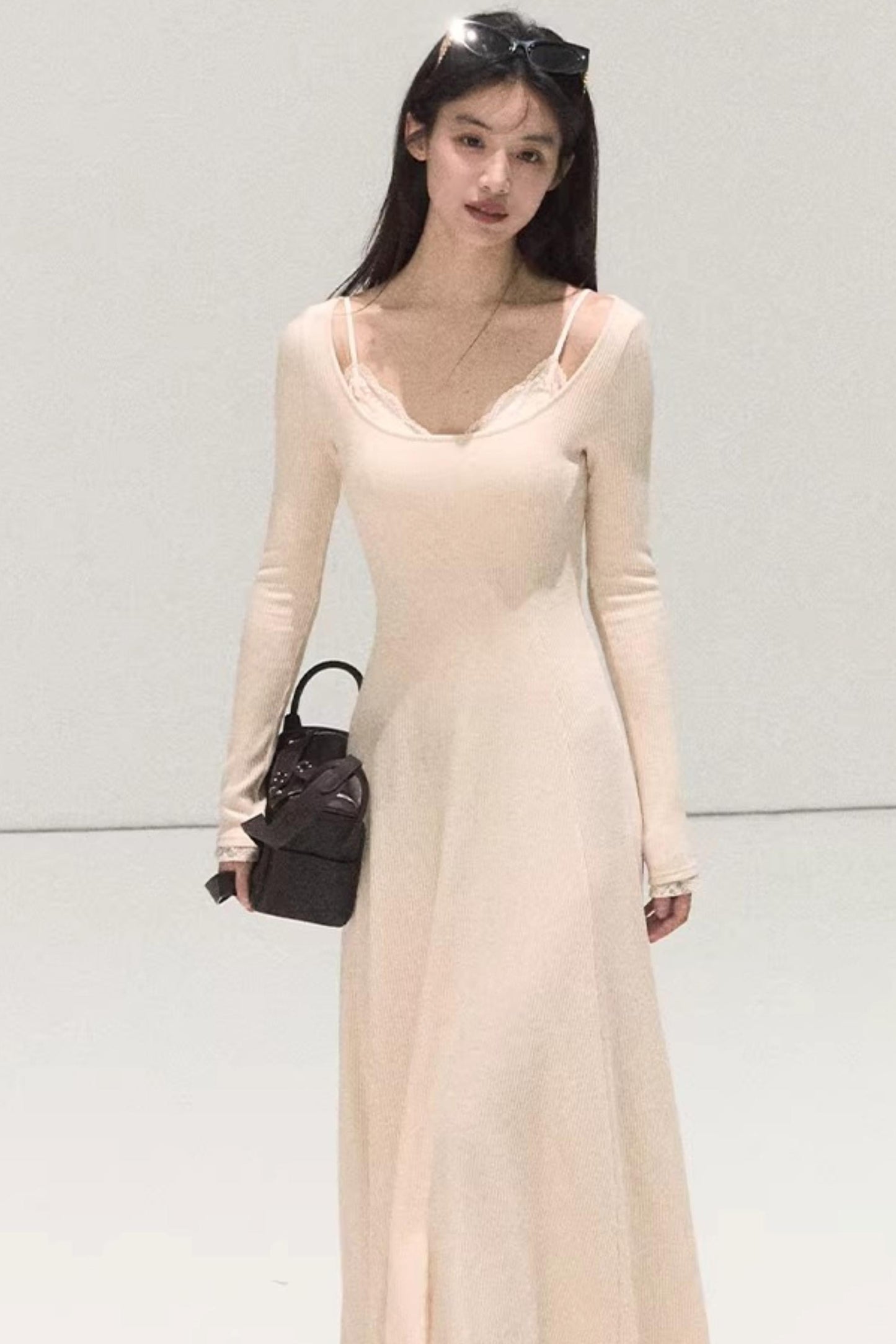 Gestreiftes Kleid mit Ballettkragen
