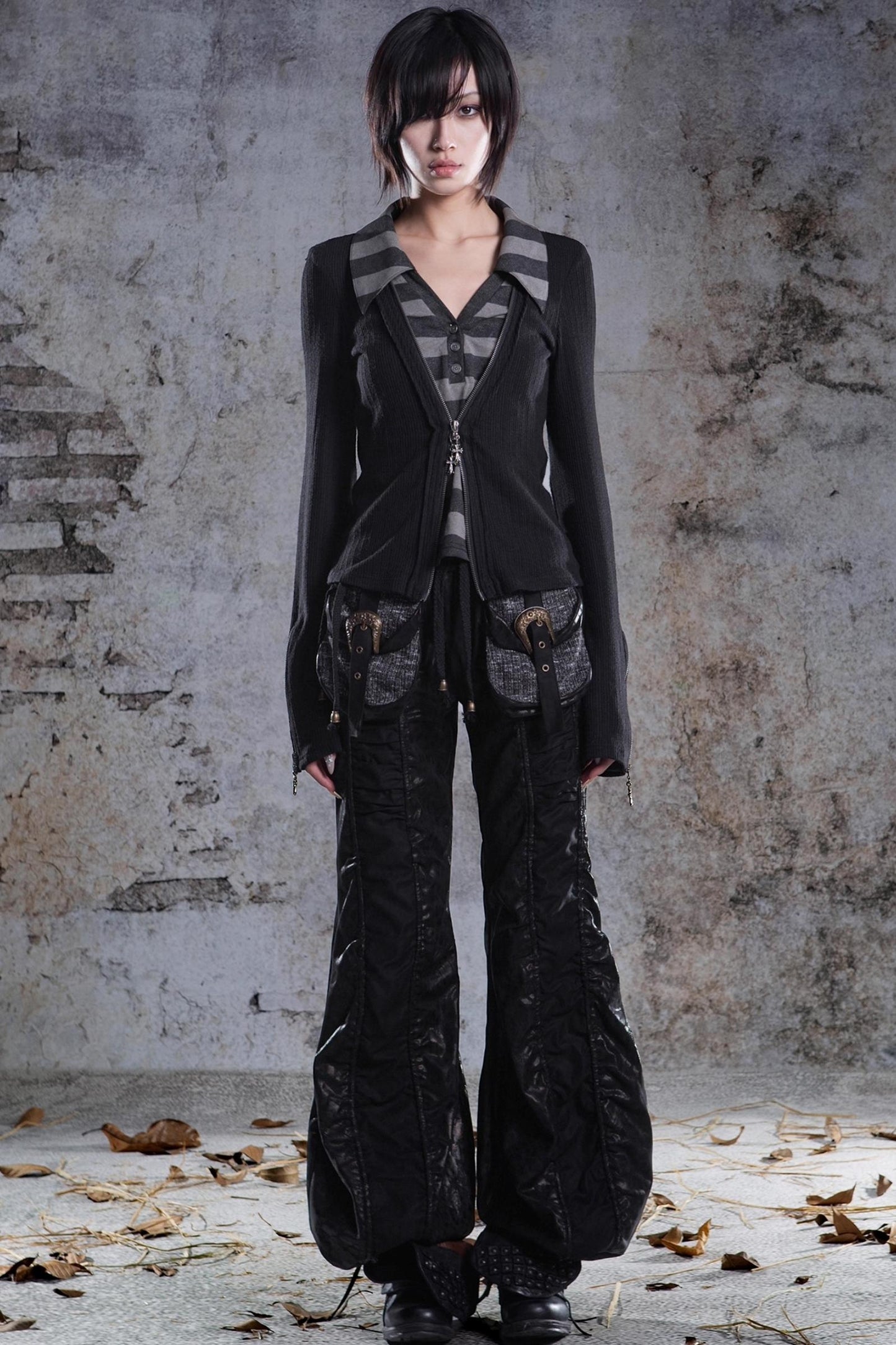 Slim Fit V-Neck Pullover Knit Top