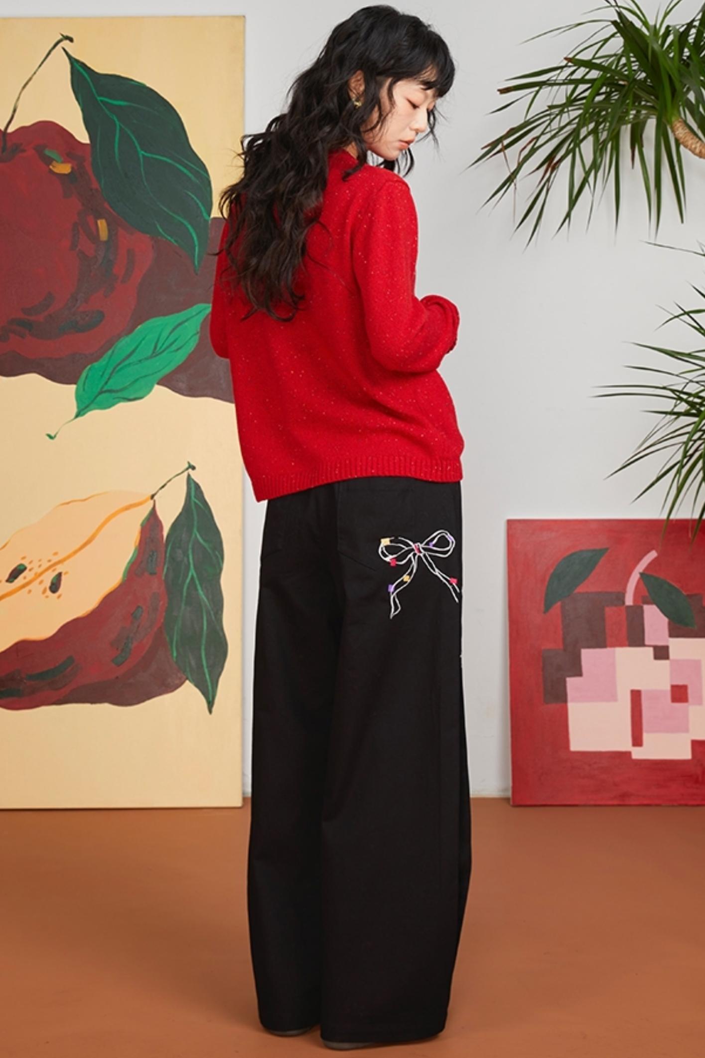 Loose Fit Bow Embroidery Pants