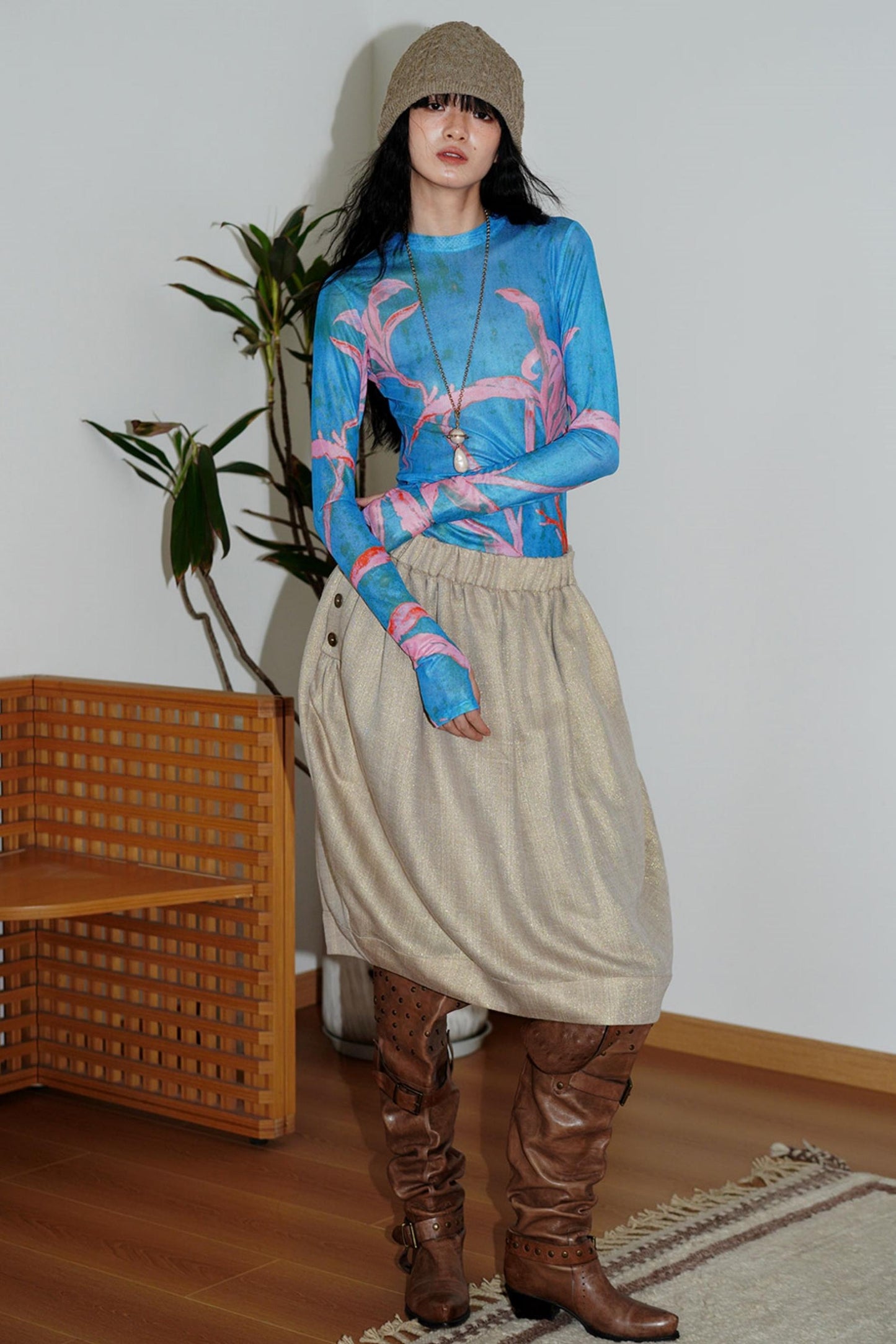 Chinese Mesh Cutout Long-Sleeved Top