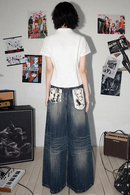 Weiße Bluse mit V-Ausschnitt und Aufdruck