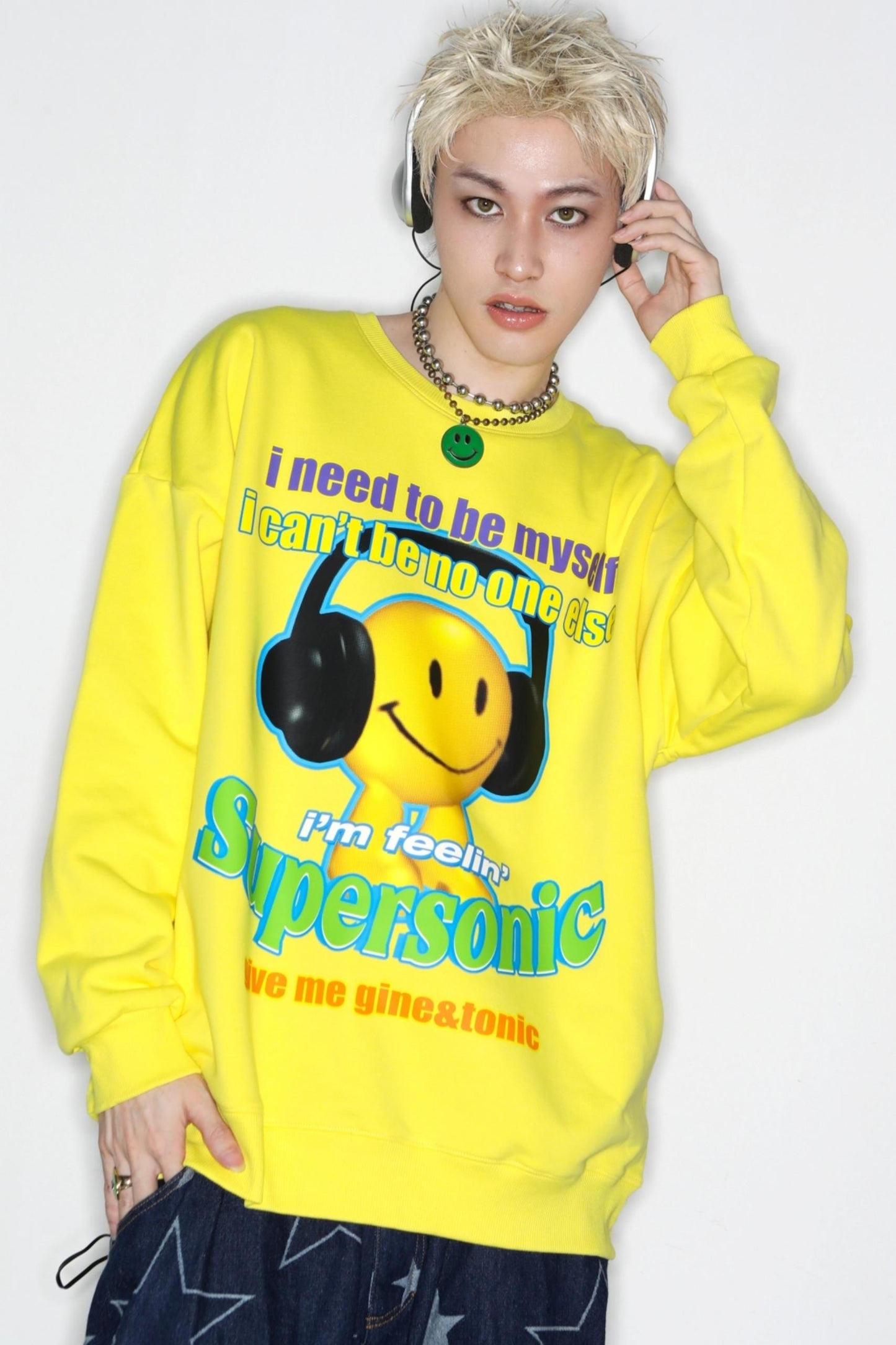 Relax Smiley Sweat Top