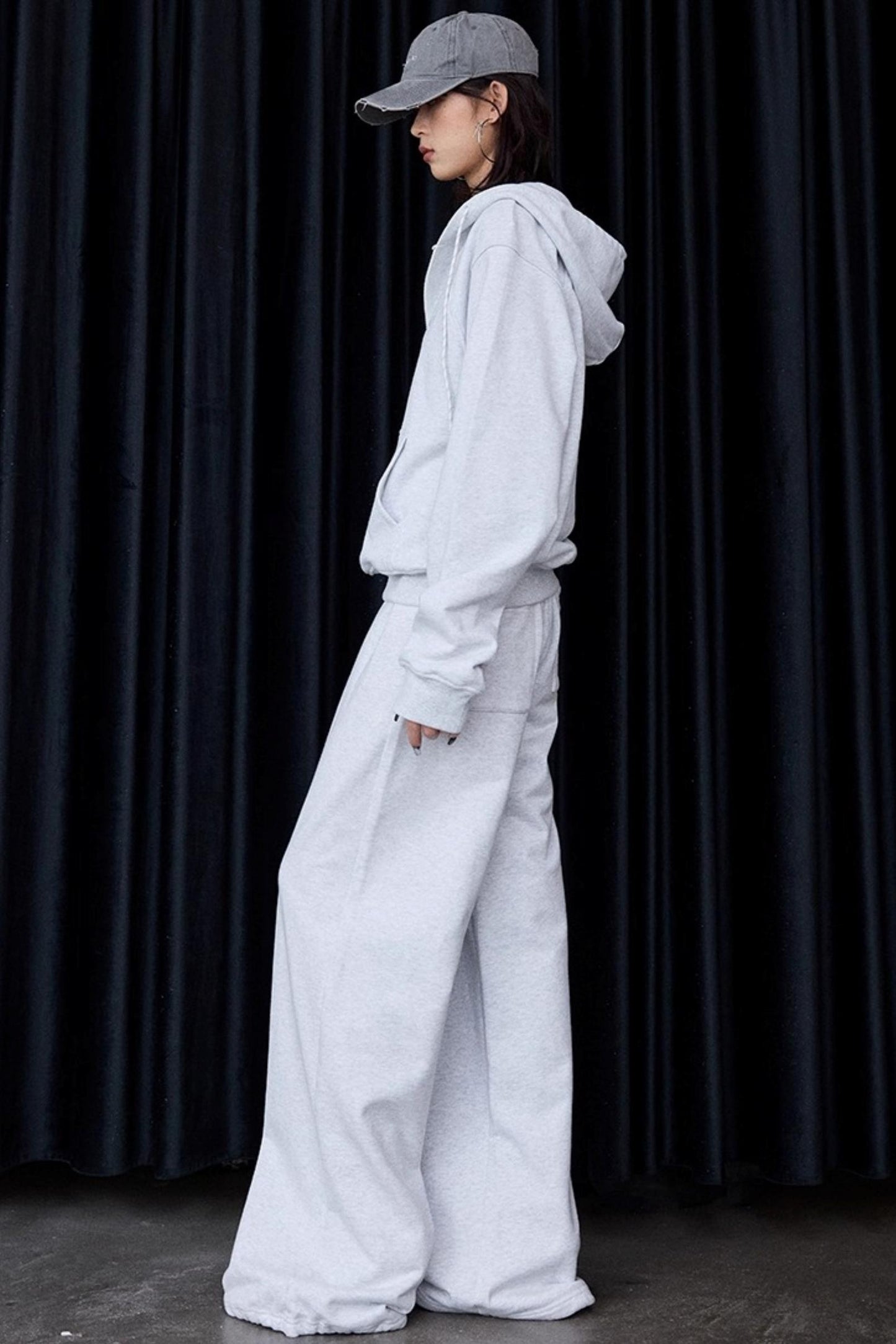 Grey Winter Pullover Sweatshirt Set-Up