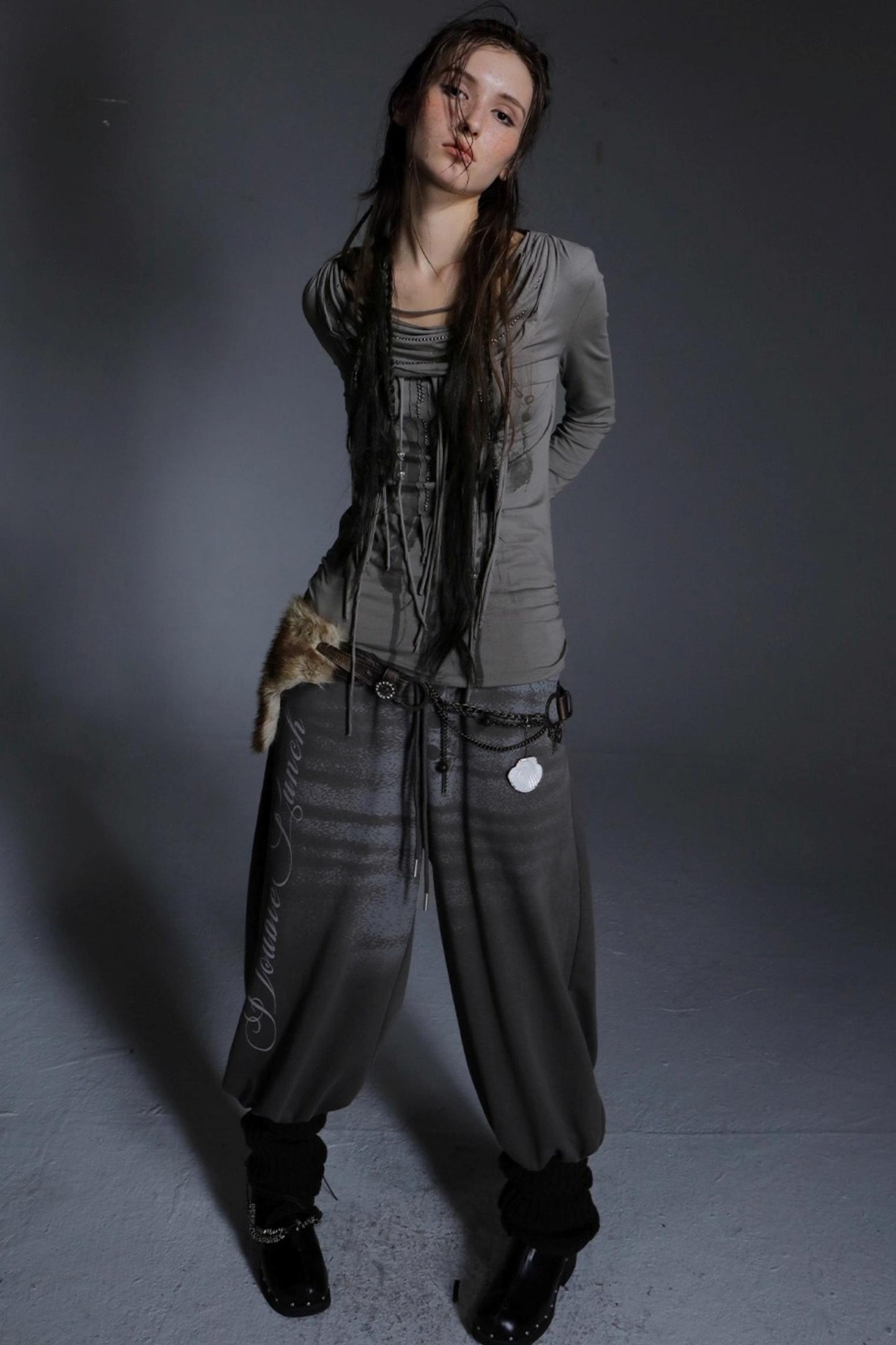 Swing Feather Print Bottom T-Shirt