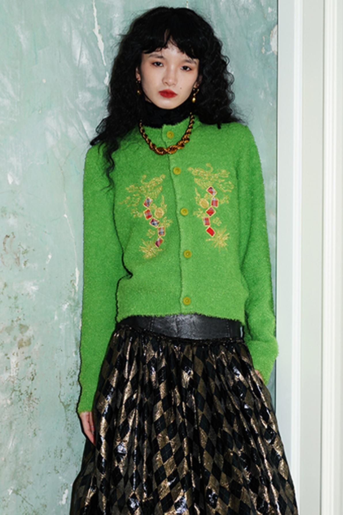 Dragon Pattern Embroidery Knitted Sweater