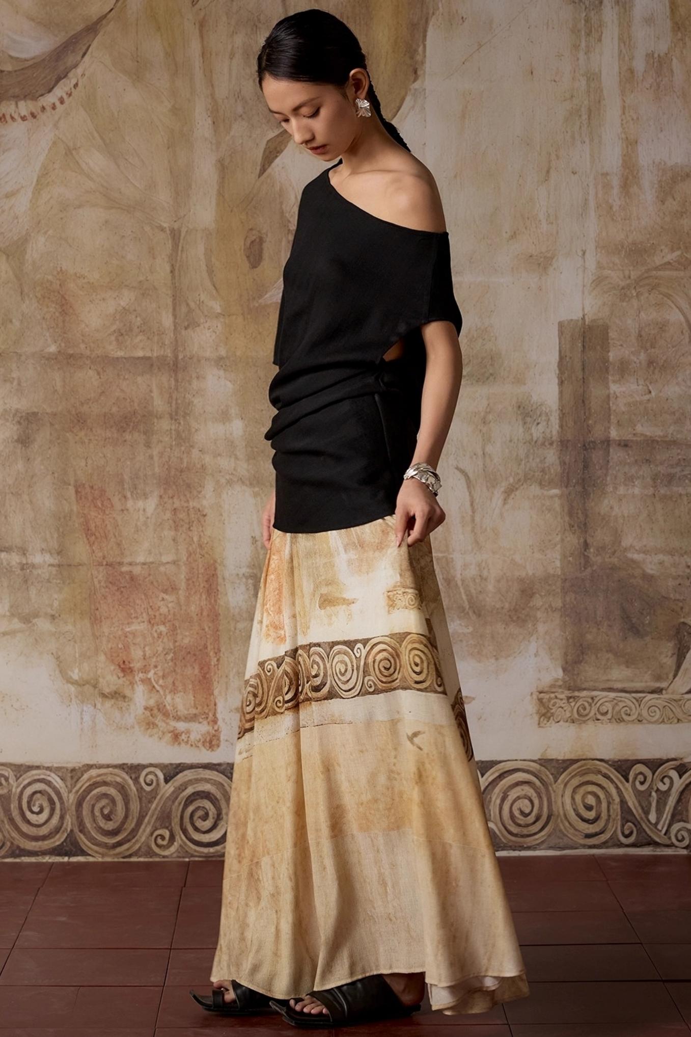 Black Shoulder Irregular Design T-Shirt