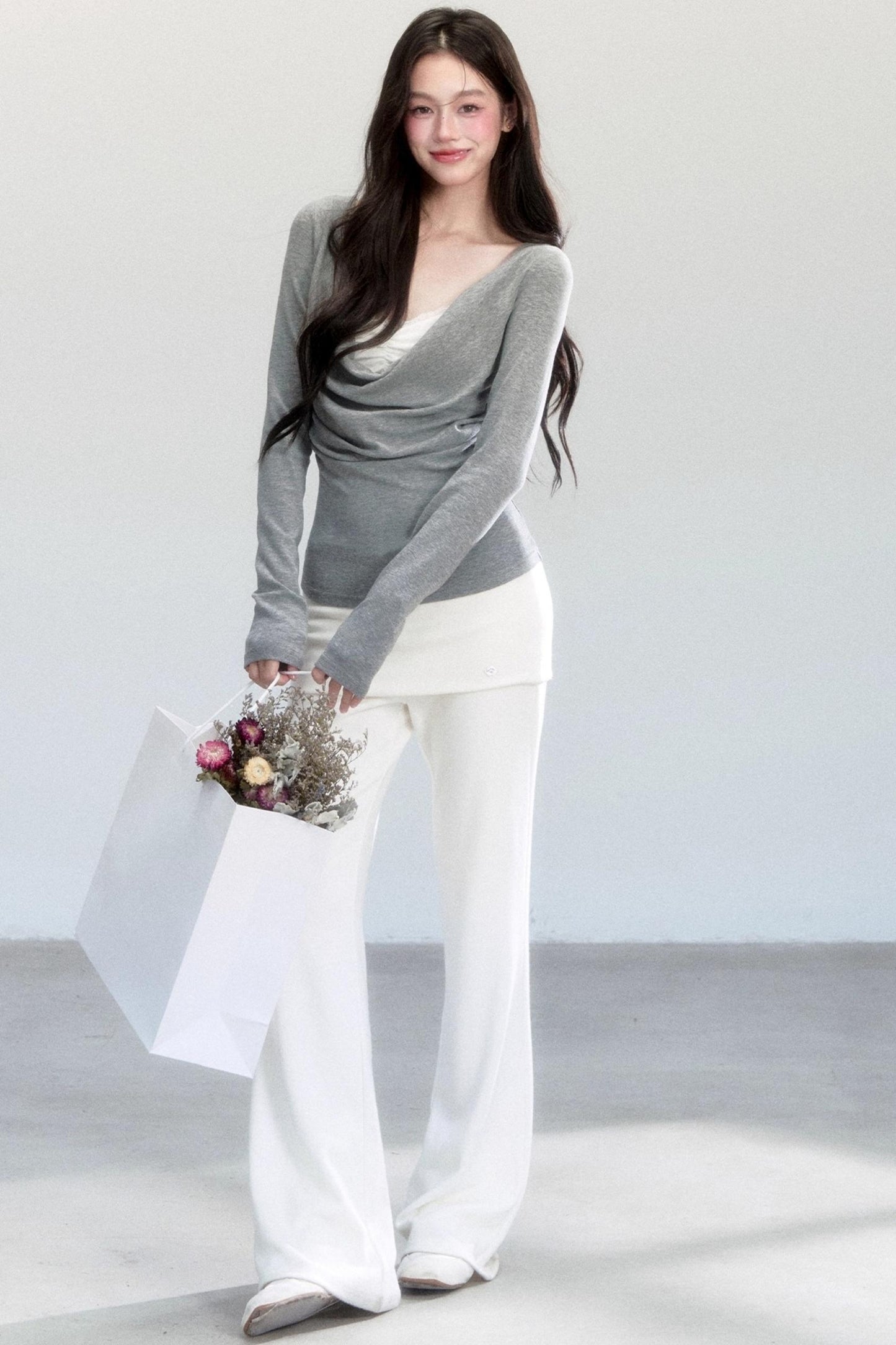 Gray Flower Swing Knitwear