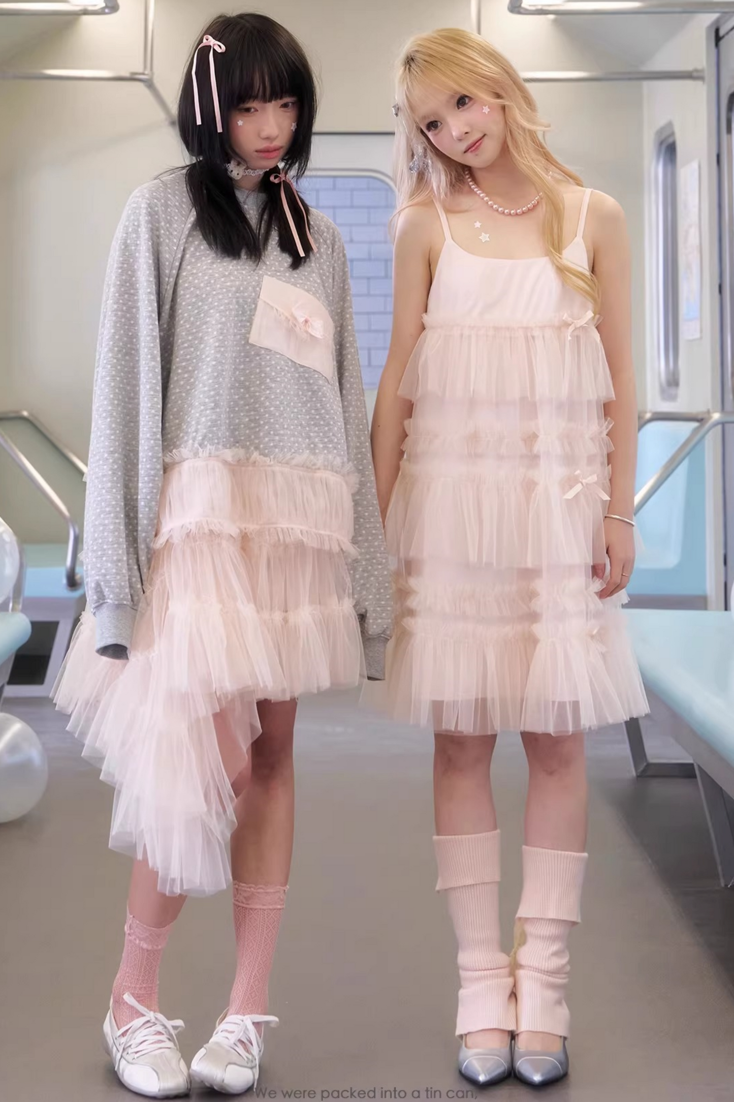 Gepunktetes Spitzen-Sweatshirt