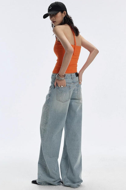 Blaue Jeans mit Edelsteinen und Diamanten