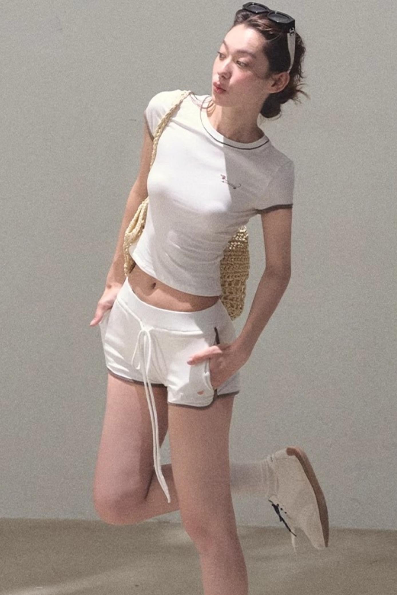 Active Round-Neck Set-Up