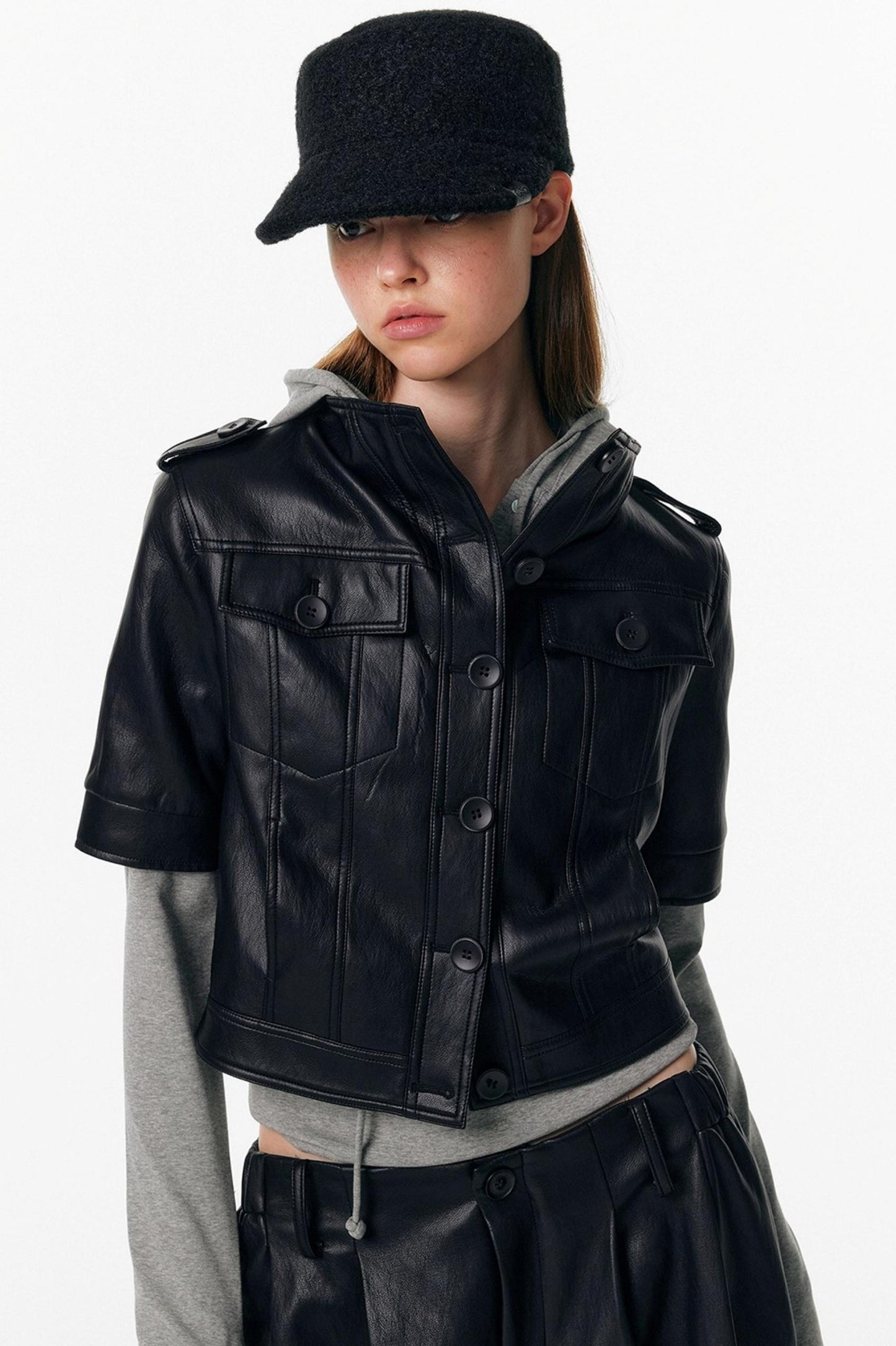 Leather Mid-Sleeve Slim Jacket