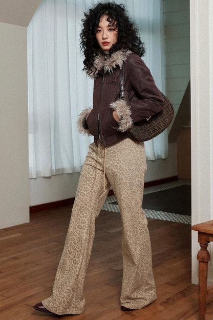 Gentle Corduroy Flared Pants