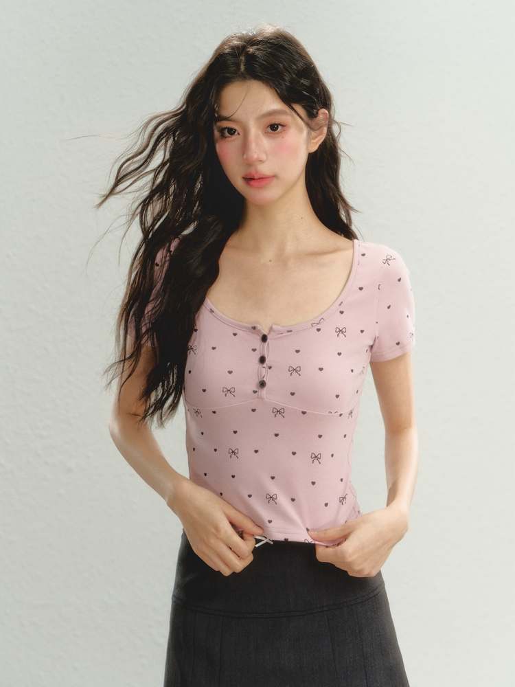 Ribbon Pattern Short Sleeve T-Shirt