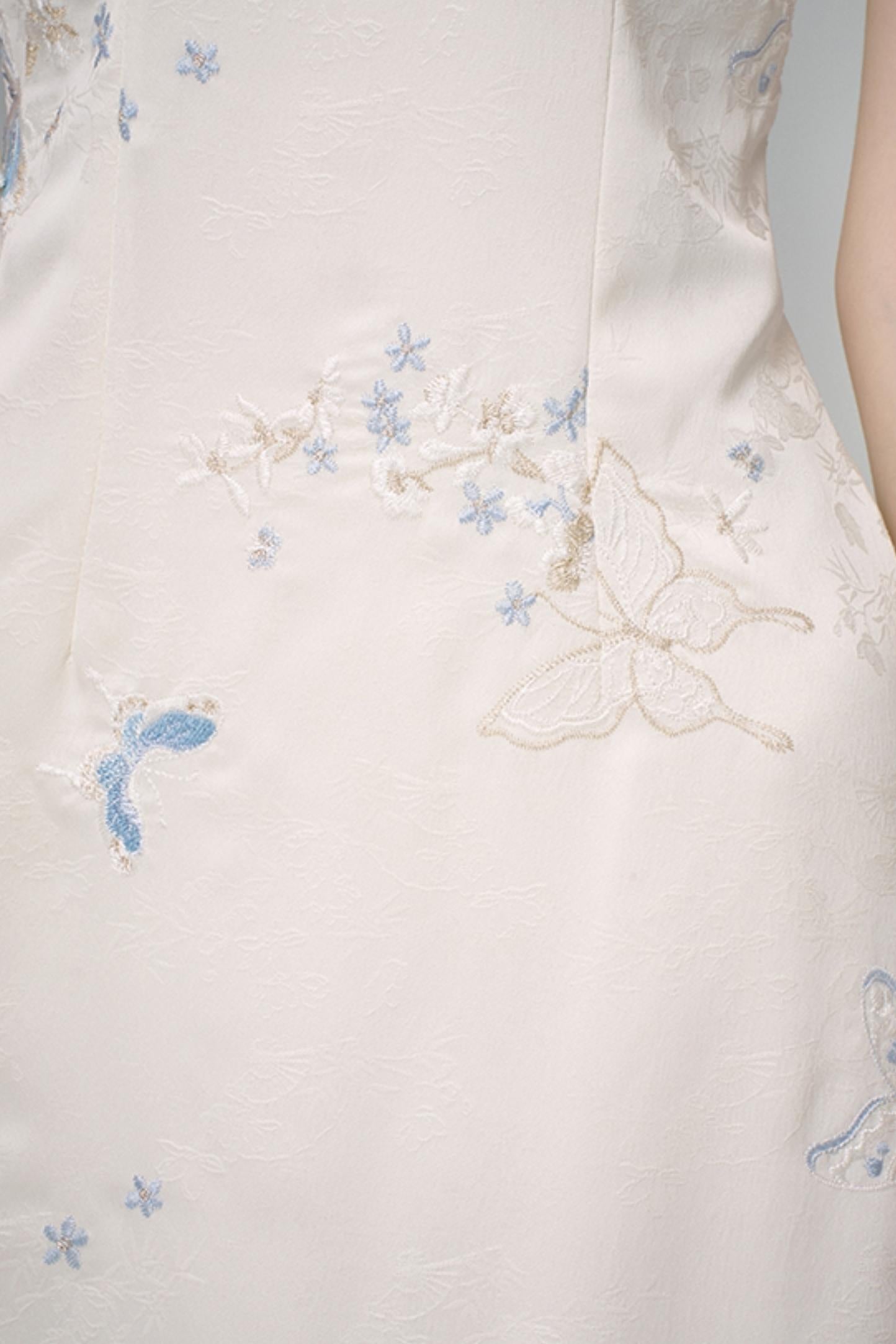 Chinese Style Embroidered Short Sleeve Dress