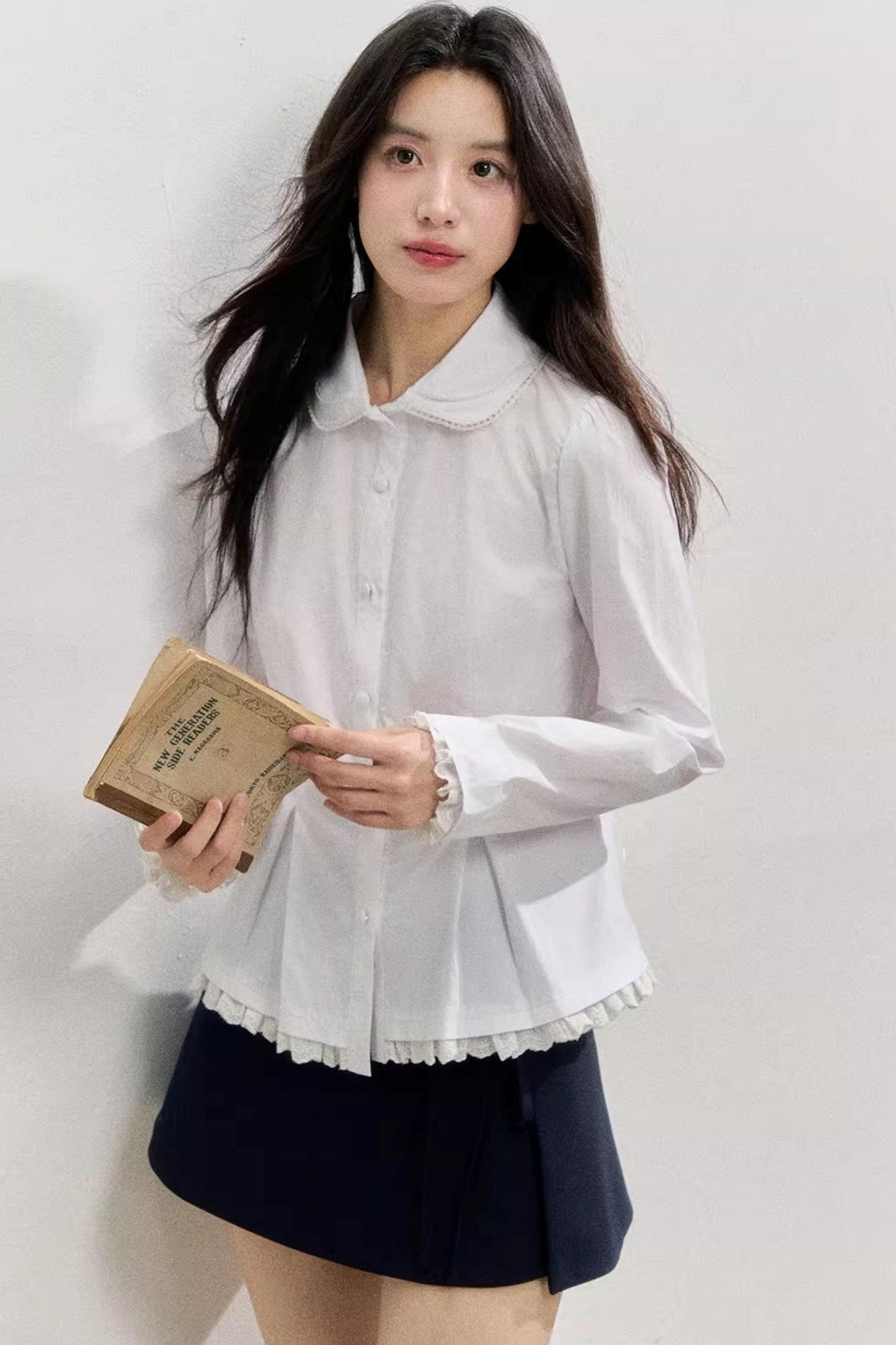 레이어링 아트 화이트 긴팔 셔츠