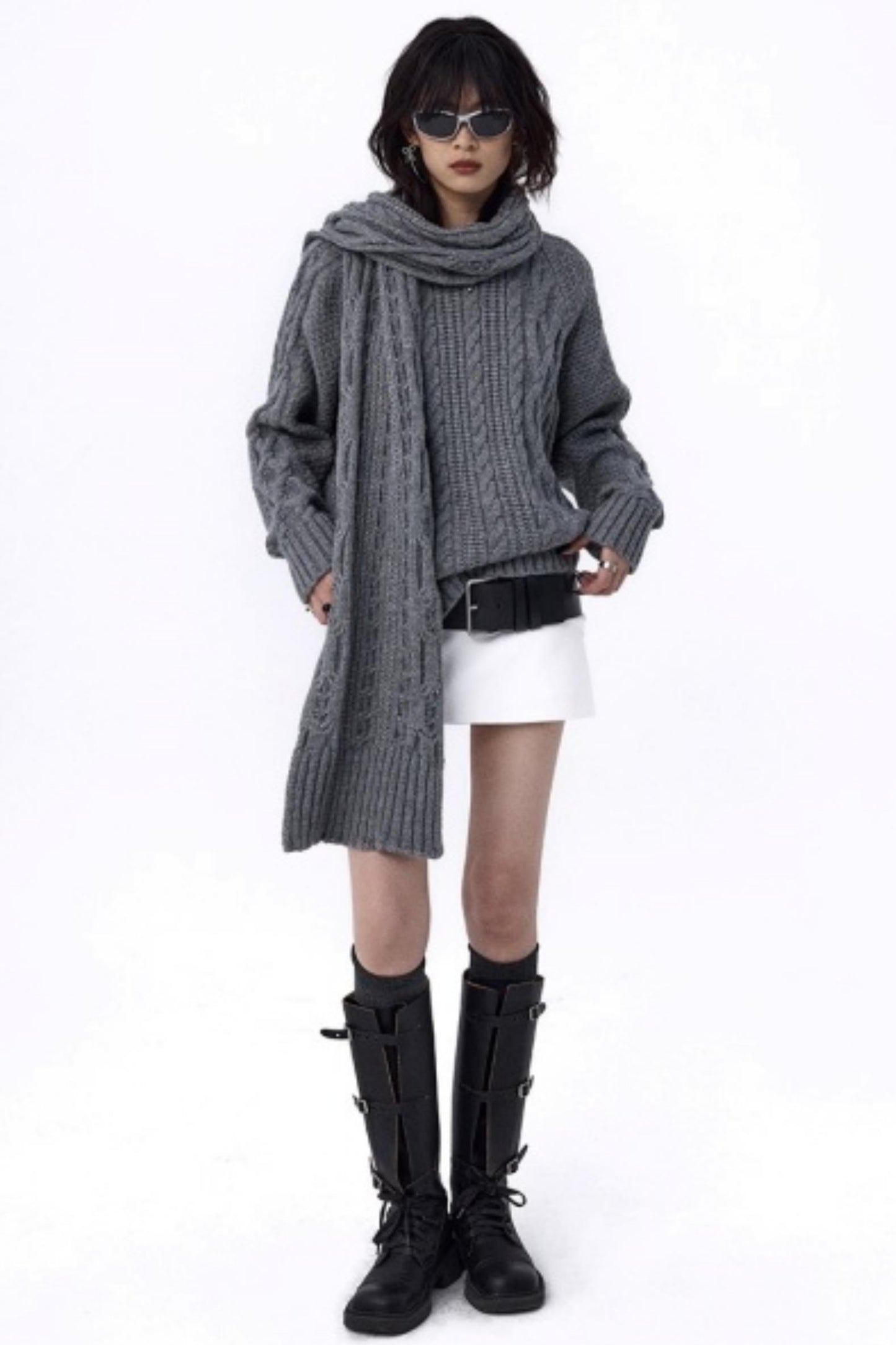 Vintage Paris Gray Knit Scarf