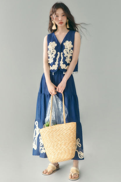 Vine & Shell Ensemble Skirt Set-Up