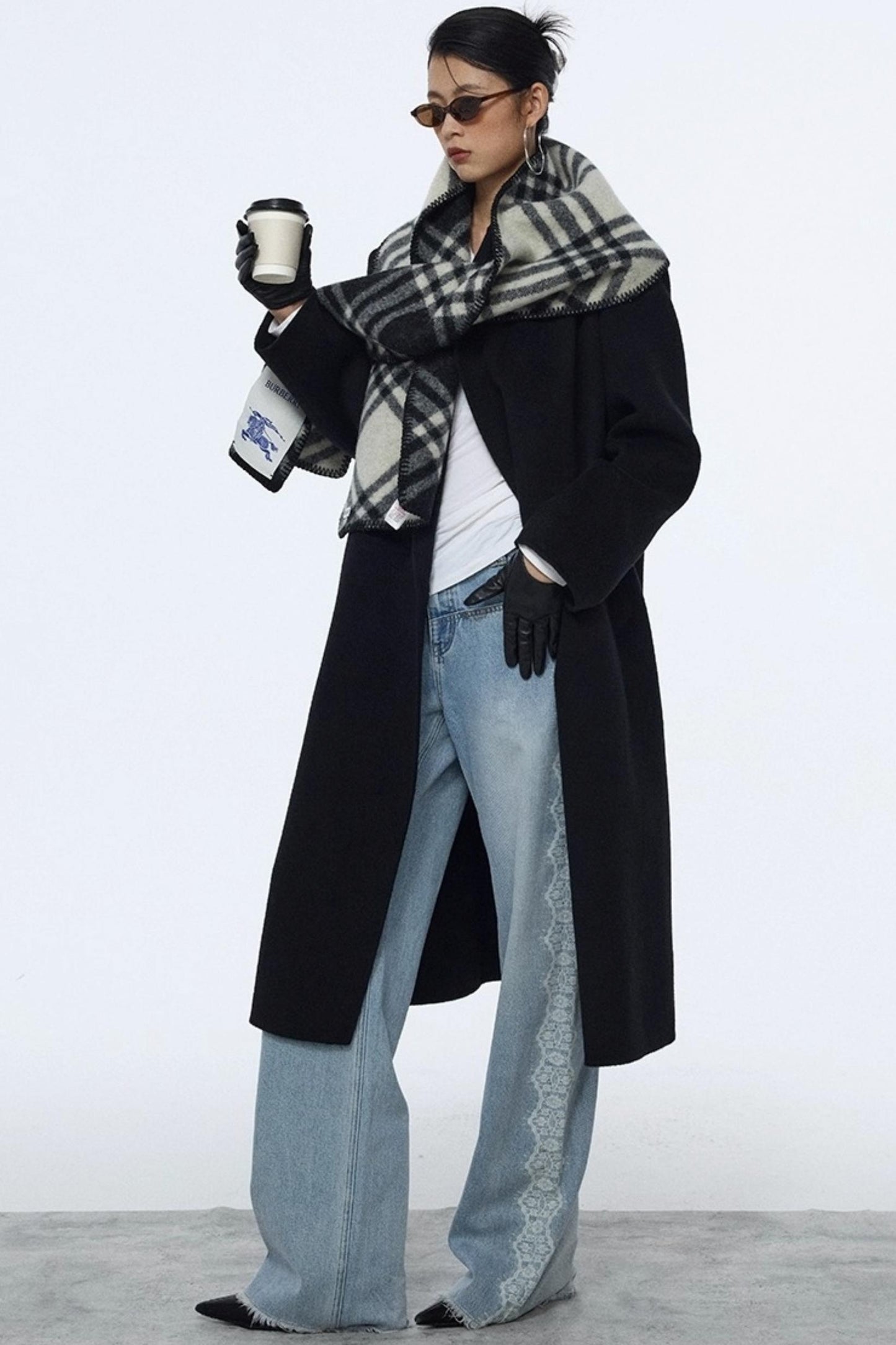 Lace Raw Hem Straight Jeans