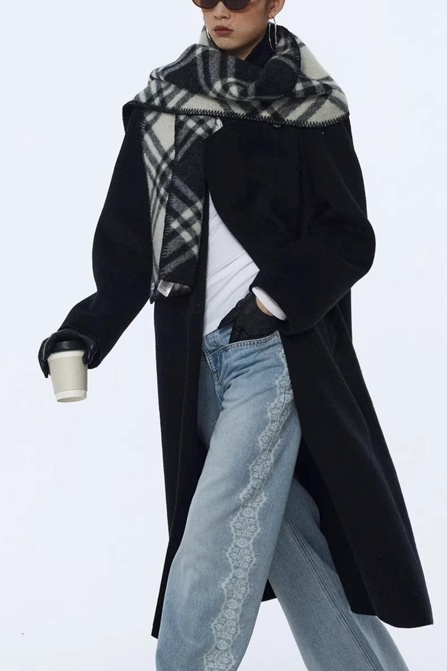 Lace Print Raw Hem Jeans