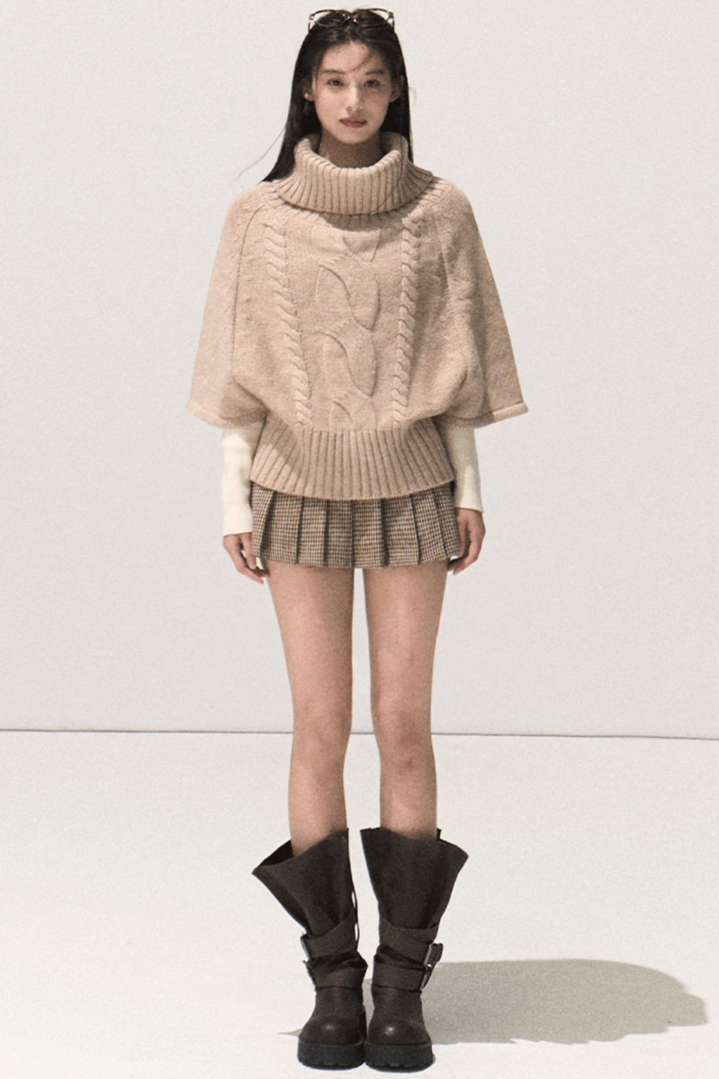 Throbbing Woolen Pleated Culottes Skirt