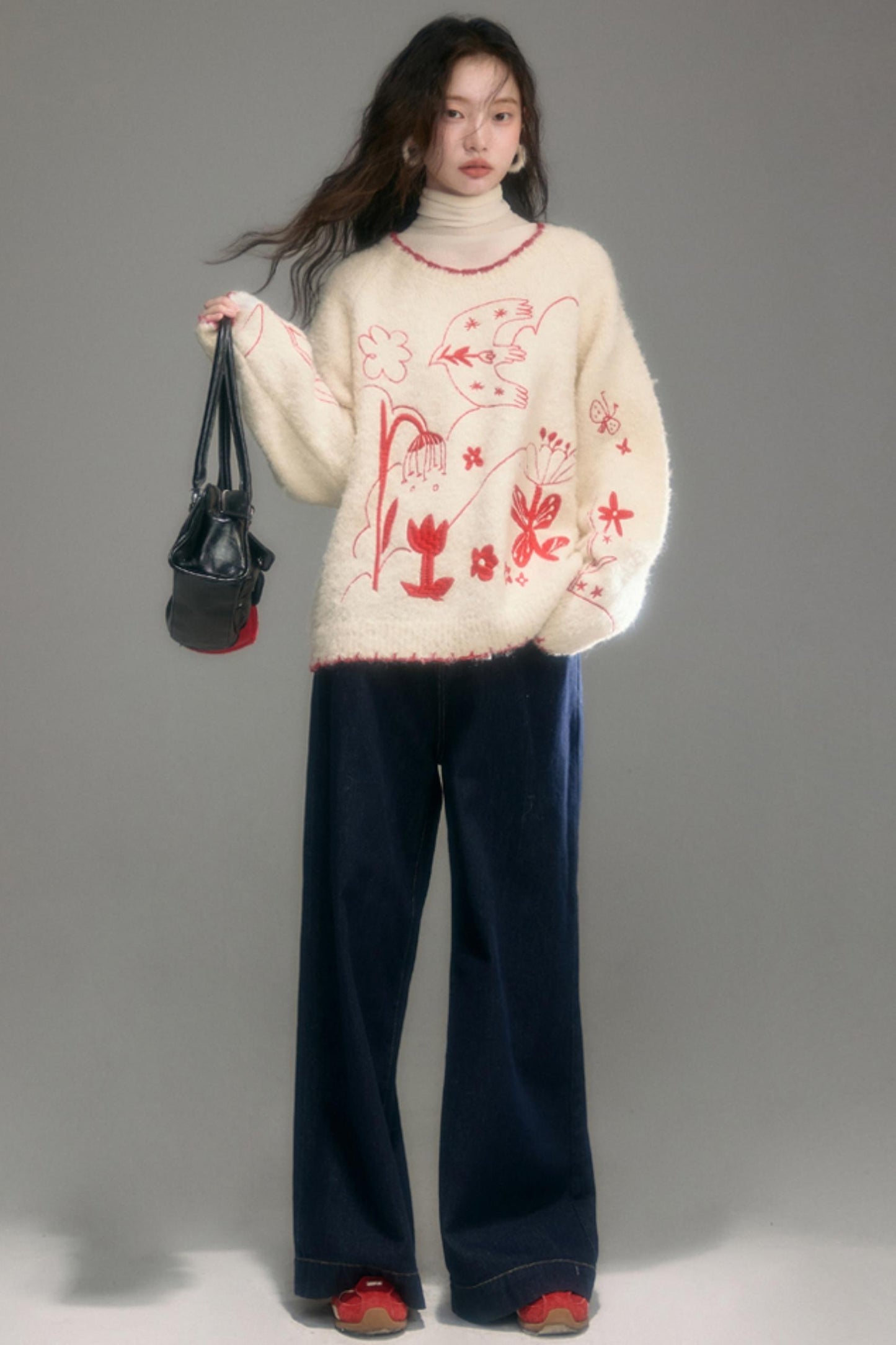 Snowy Field Tulip Embroidery Top