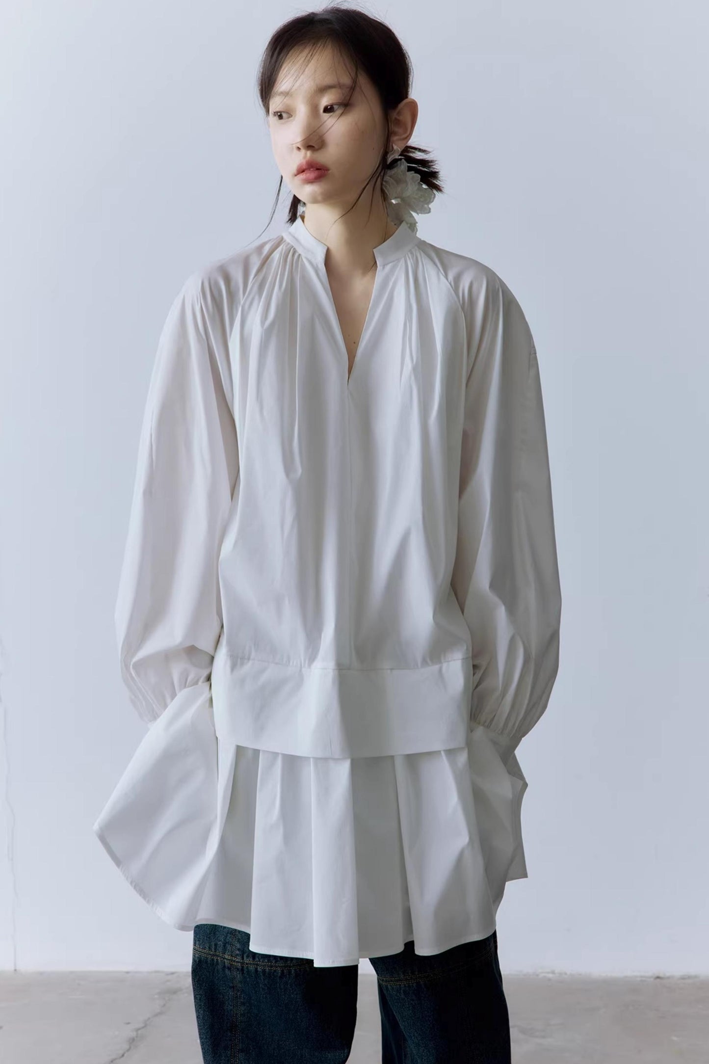Nebelig weißes Baumwollkleid