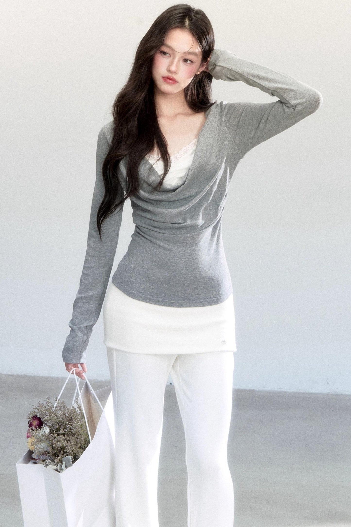 Gray Flower Swing Knitwear